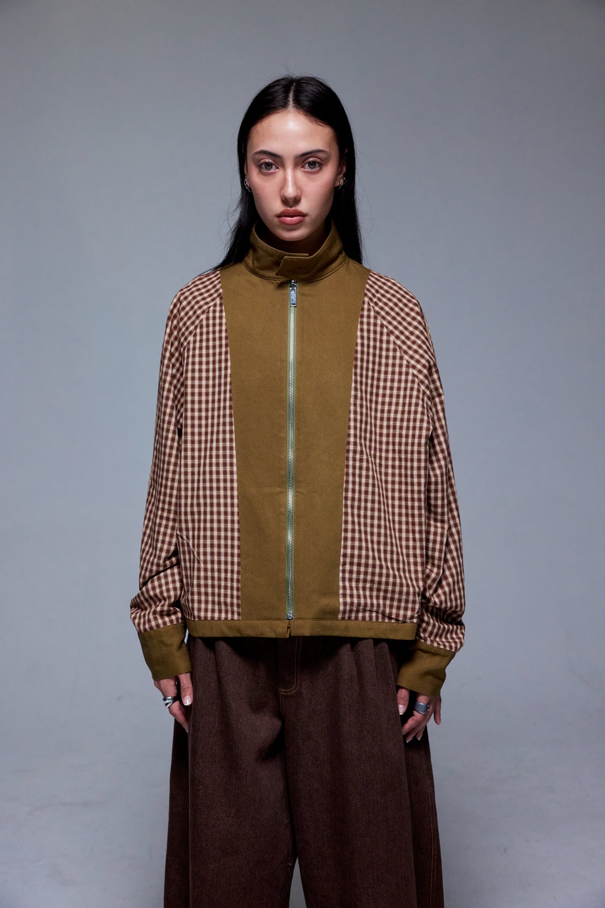 REVERSIBLE HIGH NECK ZIP JACKET