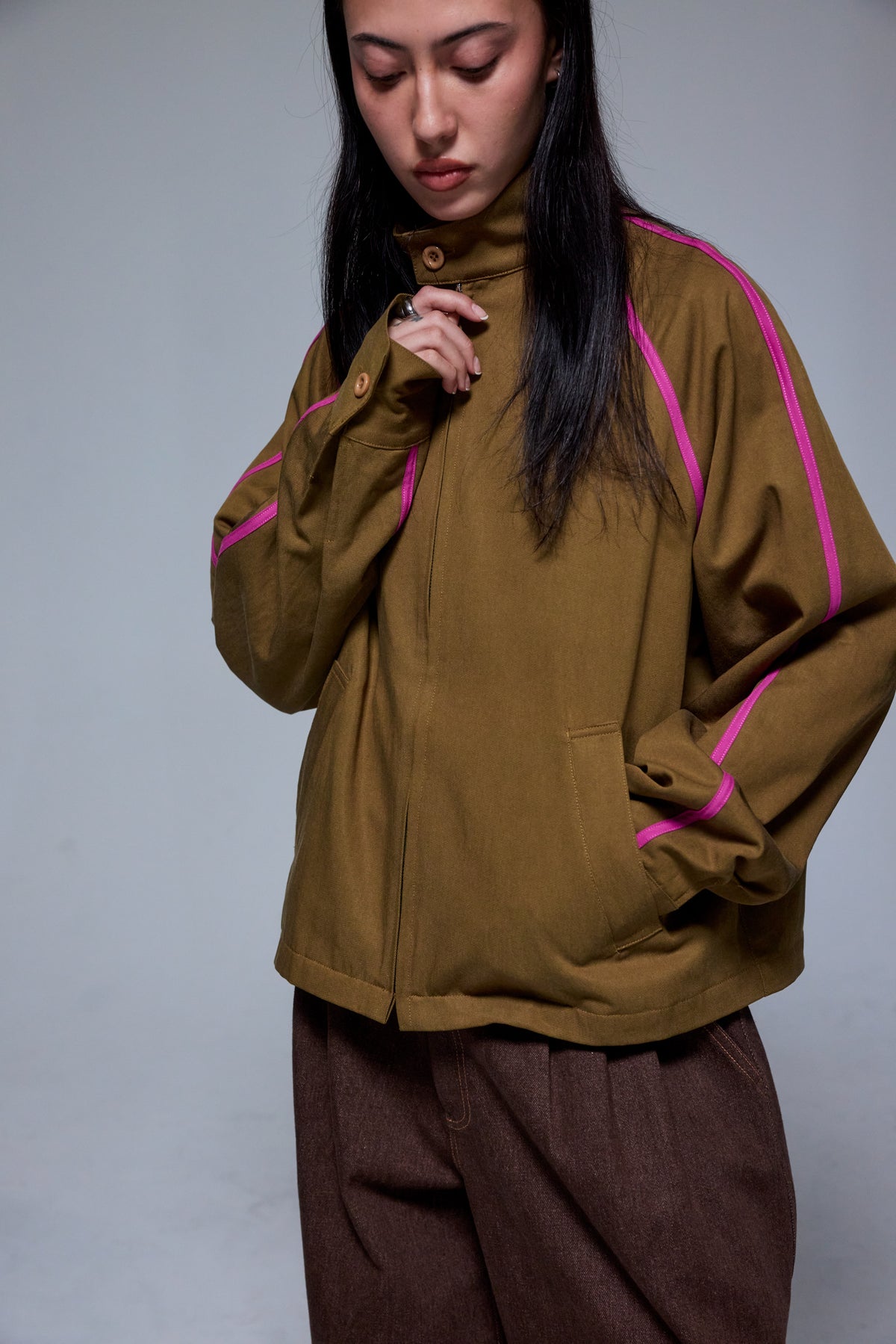 REVERSIBLE HIGH NECK ZIP JACKET