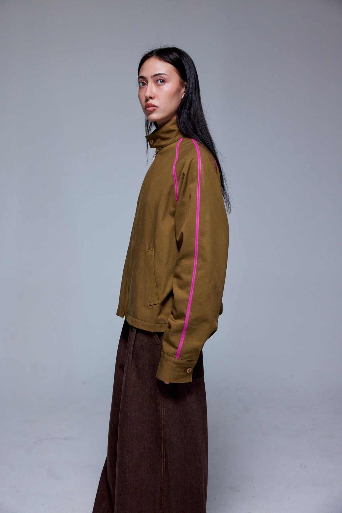 REVERSIBLE HIGH NECK ZIP JACKET